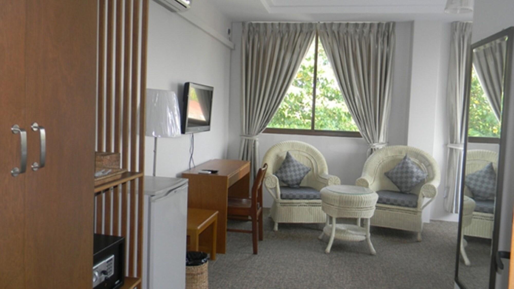 Holiday Hotel Yangon Exterior foto