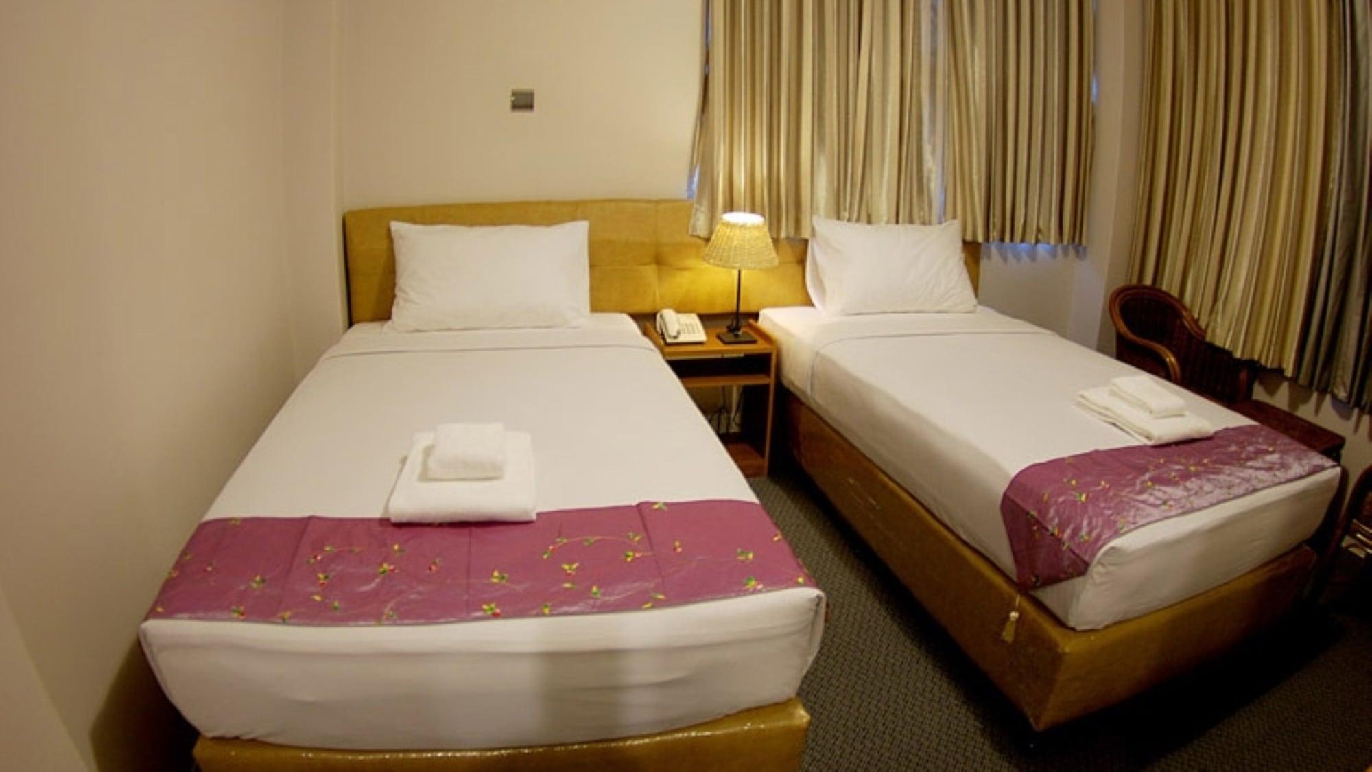 Holiday Hotel Yangon Exterior foto