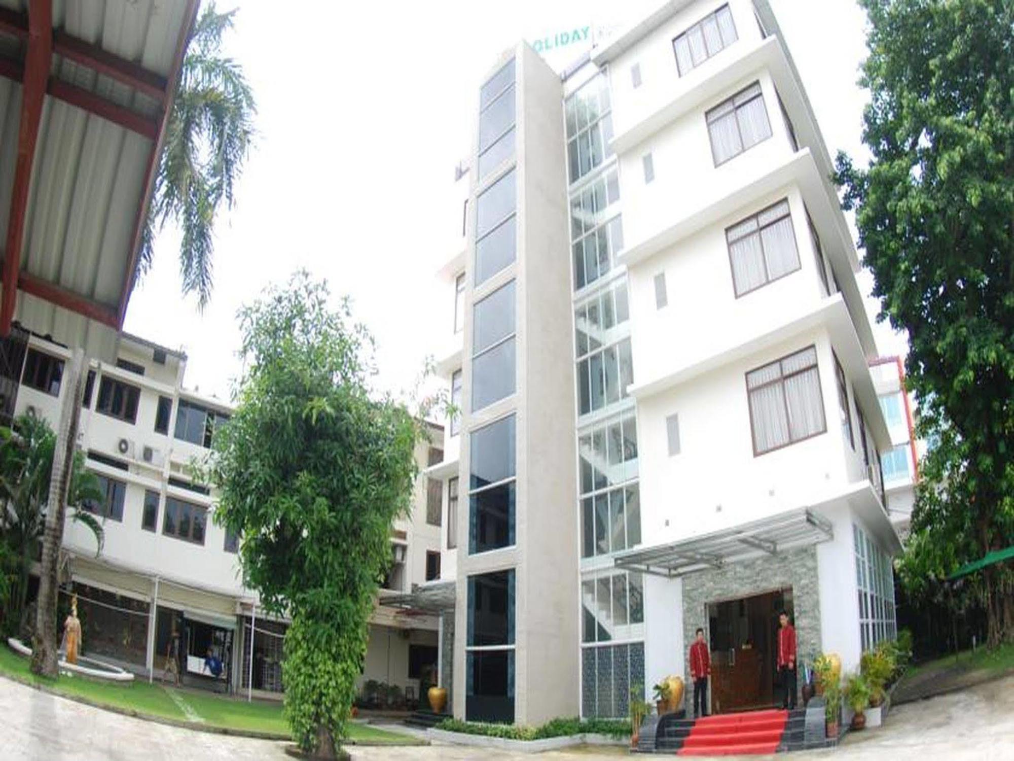 Holiday Hotel Yangon Exterior foto